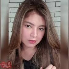 It appeared more like golden blonde, which she then paired with a punchy red lip. Angel Locsin Hugot Home Facebook