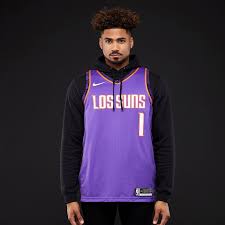 The phoenix suns on friday released their city edition uniform for this season and if you're a fan of throwback suns jerseys, you'll like them. Herren Fanbekleidung Nike Nba Devin Booker Phoenix Suns City Edition Swingman Jersey Hyper Grape Pro Direct Soccer