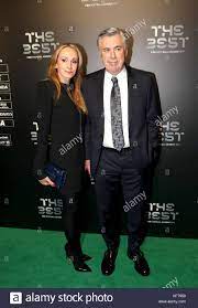 Carlo ancelotti was sacked by chelsea the year after winning the double. Carlo Ancelotti Und Mariann Barrena Mcclay Stockfotografie Alamy