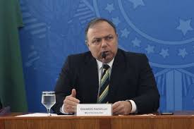 O ministro da saúde, eduardo pazuello, e o presidente da república, jair bolsonaro.igo estrela/metrópoles. Pazuello Estuda Aplicar Apenas Uma Dose Para Frear Coronavirus