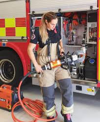 Norvezhku Priznali Samoj Privlekatelnoj Pozharnoj V Mire Novosti Obshestva Novosti Mail Ru Female Firefighter Hot Firefighters Girl Firefighter