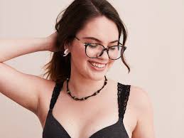 Abby Sams Wanted to See More Disabled Models in Fashion—so She Entered an  Aerie Contest