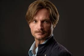 Julie Proffitt's Instagram, Twitter & Facebook