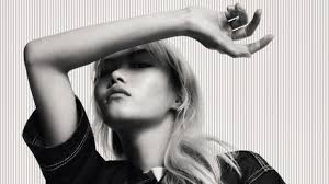 See every major fashion moment. Schlagt Jetzt Die Stunde Des Labels Achtung Armani