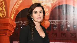 Она участвовала в первом сезоне проекта две звезды в паре с михаилом боярским и заняла второе место. Tema Sostoyanie Zdorovya Anastasii Zavorotnyuk