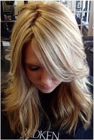 A Ton Of Highlights With Paper Thin Lowlights That Blend So Perfectly Ash Beige Blonde Hair Styles Hair Hair Color Highlights