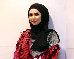 Meletop temu bual bersama rozita che wan dan zain saidin episod 102 14 10 2014. Showbiz Che Ta Takes A Swipe At Tv Stations Over Delayed Payment