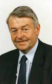 Portrait of Allan MACARTNEY.