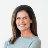 Sara Korn's Instagram, Twitter & Facebook