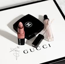 Inquiries about gucci website or online purchases. Mode Als Kunst Die Marke Gucci Feiert Bald Einhundert Jahre Elvata