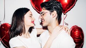 The couple appeared in the throes of love during the romantic walk. The True Definition Of Love In A Relationship According To 9 People Great I M Crying