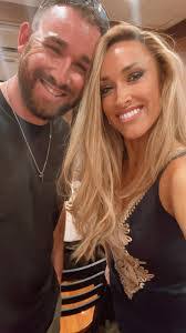 Jeff Gravatt's Instagram, Twitter & Facebook