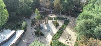 Ви можете купити дім в «holland park», сплативши 100% вартість будинку або придбати його в розстрочку. Bespoke Playground Equipment Holland Park Adventure Playground