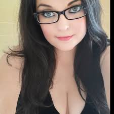 Laura Johnson 410 34G Tits - Fleshbot