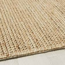 Die herstellung eines maschinell gewebten teppichs ist mit der dauer von etwa einer stunde viel weniger aufwändig, als das weben von hand, das einige monate oder sogar jahre in anspruch nehmen kann. Teppich Aus Gewebter Jute 160x230 Cocoa Maisons Du Monde