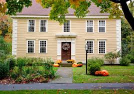 Bring the warm colors of fall into your home with these beautiful and simple decorating projects.there are so many ways to decorate your home in a tasteful and festive way for fall. Celebrate Fall With 9 Nature Themed Outdoor Decorations
