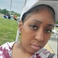 50+ perfiles de «Kelton»