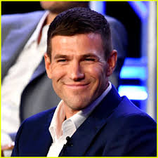 Is Austin Stowell Single or Married? 'NCIS: Origins' Actor Explains Why He  Doesn't Have a Girlfriend Right Now