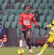 Eduardo celmi camavinga (born 10 november 2002) is a professional footballer who plays as a midfielder for la liga club real madrid. Eduardo Camavinga Bio Net Worth Salary Nationality Age Parents Family Height Wiki Transfer News Girlfriend Current Teams Awards Facts Gossip Gist