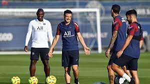 Alessandro florenzi genie scout 21 rating, traits and alessandro florenzi fm21 reviews and screenshots with his fm2021 attributes, current ability. Alessandro Florenzi S First Training Session With Paris Saint Germain