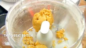 Line the pastry case with foil and fill with baking beans. How To Make Sweet Shortcrust Pastry With Mary Berry Pt 1 The Great British Bake Off Youtube