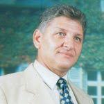 Adel Elnaeb's Instagram, Twitter & Facebook