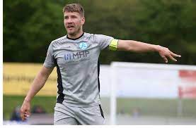 Ein mitglied des funktionsteams wurde positiv auf das coronavirus getestet. Stuttgarter Kickers Mit Verletzungsproblemen Diagnose Steht So Lange Fallt Auracher Aus Fussball Stuttgarter Nachrichten