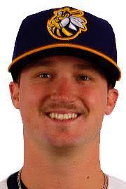 Andrew Vinson's Instagram, Twitter & Facebook