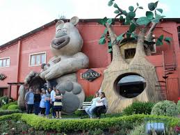 En principio, las zonas aledañas a las montañas y los barrios más alejados de la ciudad de ushuaia se cubrieron con el singular manto blanco que anticipa el invierno. Informacion General De Gramado Y Canela Turismo Brasil