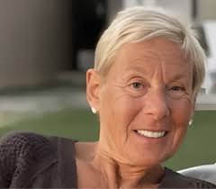 The Journey of Roberta Raffel: From Humble Beginnings to a Fashion Mogul