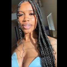 Kira Gorman (@kirragormannn)