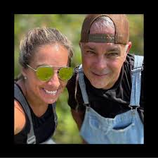 How is the new Que-View controller performing in Smokin Brothers Pellet  Grills?