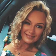 Hi friends!! Please keep praying for our Gloria. 💜💜💜 We know God is in  control. Gloria Moser Chris Moser Geneva Kent Glenda Goodwin Gail Moser  Denny Moser