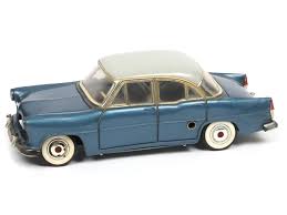 Gege France Simca Versailles Bleu Toit Gris C Longueur 25 Cm Avec Moteur A Clef Direction Phares Electriques Fonctionnent Quelque Simca Versailles