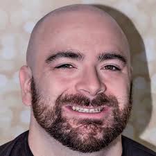 It's Showtime with Rikki Lee