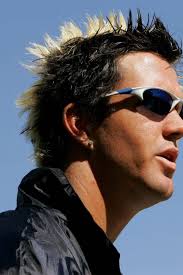 And now there is a link that should last many years, perhaps pietersen's retirement last weekend from professional cricket means he can devote more time to his latest passion: Worst Sporting Hairstyles