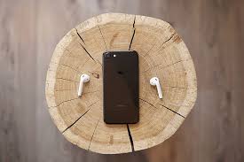 Macro Tree Black Iphone Stump Headphones Wood Slice Earpods Iphone 7 Hd Wallpaper Wallpaperbetter