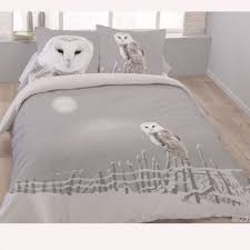 Elle convient pour deux longueurs, à savoir 200 et 220 cm, et a alors un rabat sur toute la largeur de 40 ou de 20 cm. Housse De Couette 200 X 200 2 Taies Chouette Ivoire Spl Linge Usine