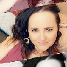 Dreaming of a tropical vacation? This Very Berry Pineapple #HerbalifeShake  will bring paradise (and 25g of protein) to you. See more:  http://herbalifenutrition.com/shake-recipes