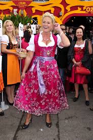 Her birthday, what she did before fame, her family life, fun trivia facts, popularity family life. Claudia Effenberg S Feet Wikifeet