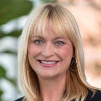 Kate Harrell's Instagram, Twitter & Facebook