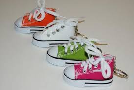 Sujet Bapteme Porte Cle Converse En Tissus Converse Porte Cle Porte Dragees
