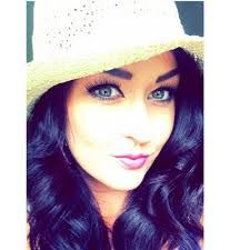 Maria Marron's Instagram, Twitter & Facebook