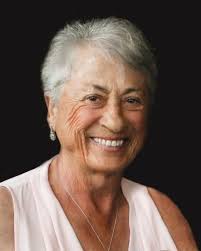 Clara Lyons's Instagram, Twitter & Facebook