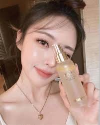 Deal z á shock ngày Black Friday 11/11 cho em xịt khoáng First Spray Serum  d'Alba ko thể bỏ lỡ các pác uiii ❗️ Em này thì quá hot và quá nhiều