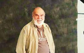 He played a number of characters in brazilian soap operas, such as zeca diabo in o bem amado and sinhozinh. Eu Te Entendo Diz Lima Duarte Sobre Flavio Migliaccio Que Morreu Na Segunda