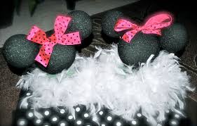 Black/red & white polka dots shipping: Day 41 Get Crafty Diy Minnie Mouse Centerpiece Table Decor For Morgan S Birthday Party Ipinterest