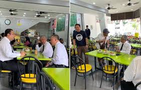 Salah satu restoran arab yang terbaik di putrajaya. King Enjoys Breakfast At Kedah S Nasi Lemak Royale In Putrajaya