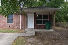 I called 2 times and was told that they couldn't help me because i was not the one staying in the room. 503 Throckmorton St Apt 505 Gainesville Tx 76240 Hotpads