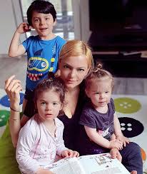 impact lavinia petrea, prezentatoarea știrilor de la pro tv, este o prezență discretă, care își trăiește viața departe de lumina reflectoarelor. Lavinia Petrea Primele Imagini In Rochie De MireasÄƒ È™tirista Pro Tv A Postat Fotografii De ColecÈ›ie De La NuntÄƒ A Fost Exact AÈ™a Cum Mi Am Dorit